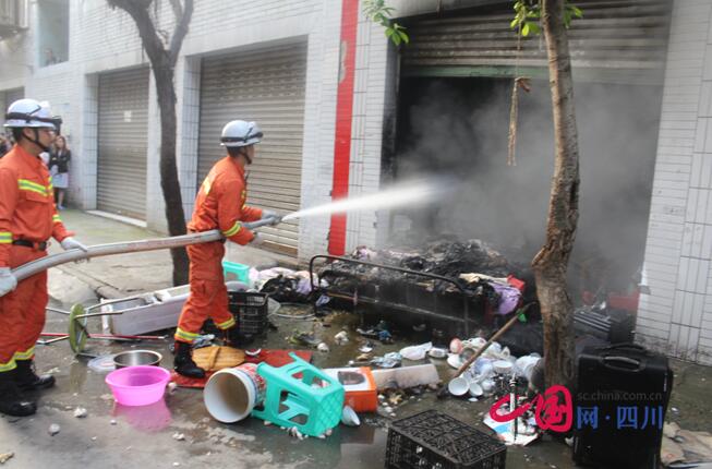 遂寧飛虹街一門面發(fā)生火災(zāi)致2名小孩身亡